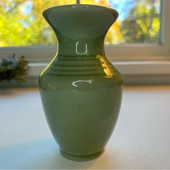 Vintage celadon small vase hand made in Thailand crackle glaze - Picture 2 of 5